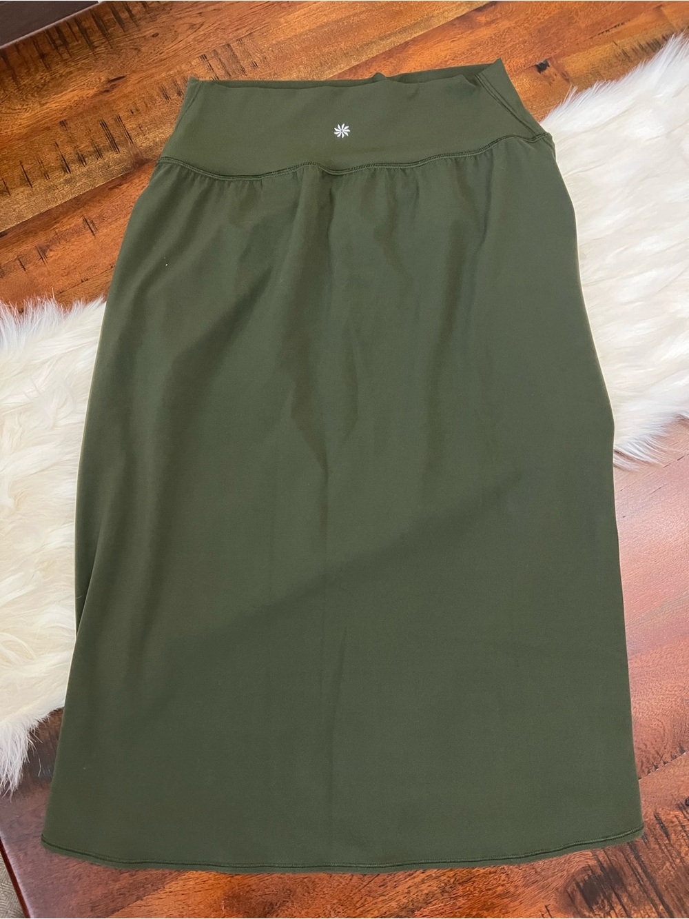 Athleta Transcend Midi Skirt Olive Green High Waisted Soft Stretch Size Medium - Picture 2 of 4